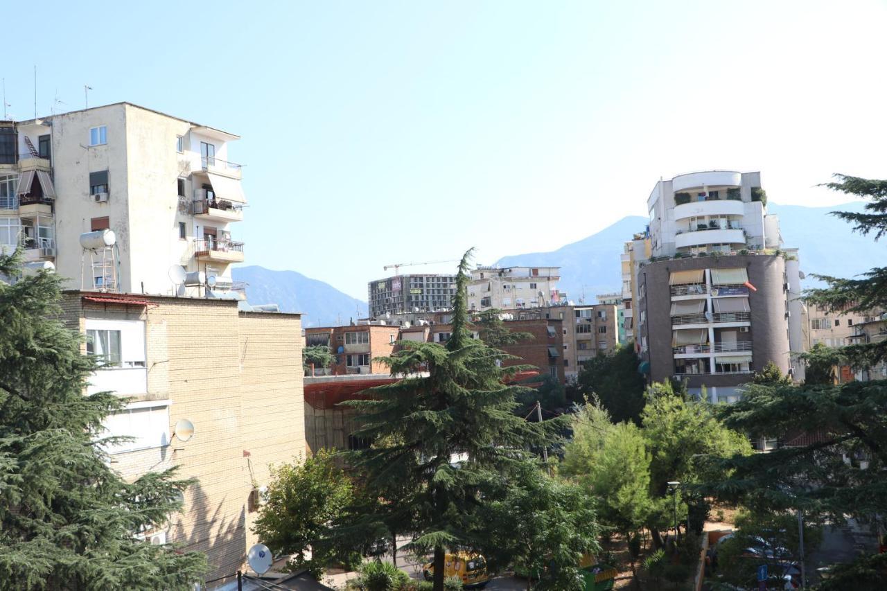 Pine Apartment Tirana Eksteriør billede